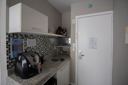 Cozinha de apartamento à venda com 1 quarto, 30m² em São Luiz, Belo Horizonte