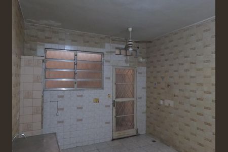 Casa à venda com 197m², 4 quartos e 2 vagas Casa à venda com 197m², 4 quartos e 2 vagasSala/Cozinha