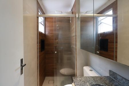 Apartamento para alugar com 44m², 2 quartos e 1 vaga Apartamento para alugar com 44m², 2 quartos e 1 vagaBanheiro