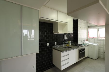 Apartamento para alugar com 44m², 2 quartos e 1 vaga