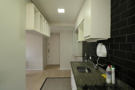 Cozinha de apartamento para alugar com 2 quartos, 44m² em Canhema, Diadema