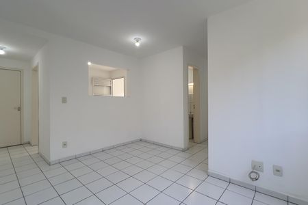 Sala de apartamento para alugar com 3 quartos, 63m² em Jardim Albertina, Guarulhos
