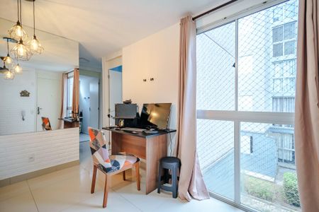 Apartamento à venda com 43m², 1 quarto e 1 vaga Apartamento à venda com 43m², 1 quarto e 1 vagaSala