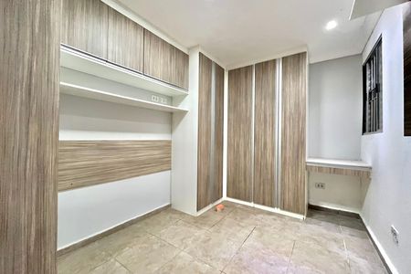 Quarto 1 de casa para alugar com 2 quartos, 60m² em Vila Guarani (zona Sul), São Paulo