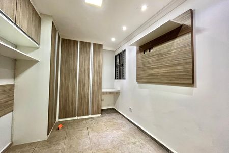 Quarto 1 de casa para alugar com 2 quartos, 60m² em Vila Guarani (zona Sul), São Paulo