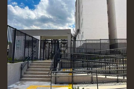 Apartamento à venda com 32m², 2 quartos e sem vaga Apartamento à venda com 32m², 2 quartos e sem vagaFachada e portaria