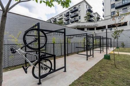 Apartamento à venda com 32m², 2 quartos e sem vaga Apartamento à venda com 32m², 2 quartos e sem vagaBicicletário