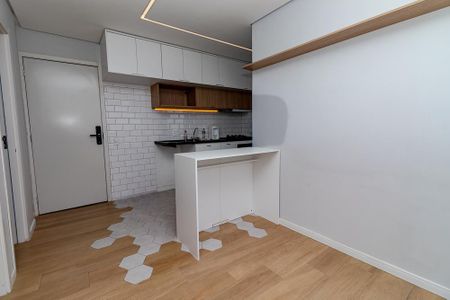Apartamento à venda com 32m², 2 quartos e sem vaga Apartamento à venda com 32m², 2 quartos e sem vagaSala