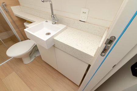 Banheiro de apartamento à venda com 2 quartos, 32m² em Vila Leopoldina, São Paulo