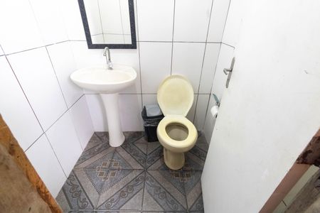 Casa à venda com 70m², 2 quartos e 2 vagas Casa à venda com 70m², 2 quartos e 2 vagasBanheiro de serviço