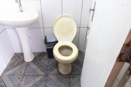 Casa à venda com 70m², 2 quartos e 2 vagas Casa à venda com 70m², 2 quartos e 2 vagasBanheiro de serviço