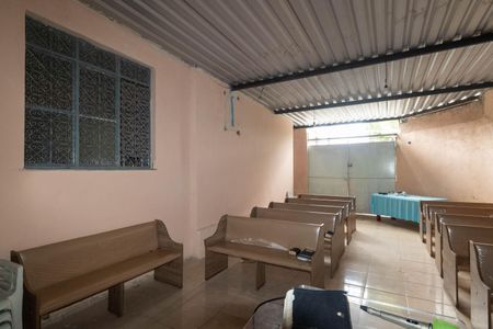 Casa à venda com 70m², 2 quartos e 2 vagas Casa à venda com 70m², 2 quartos e 2 vagasGaragem