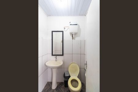 Casa à venda com 70m², 2 quartos e 2 vagas Casa à venda com 70m², 2 quartos e 2 vagasBanheiro de serviço