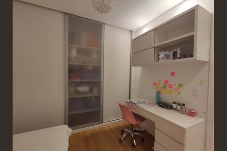 Apartamento para alugar com 200m², 4 quartos e 2 vagas