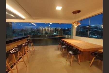 Apartamento para alugar com 200m², 4 quartos e 2 vagas