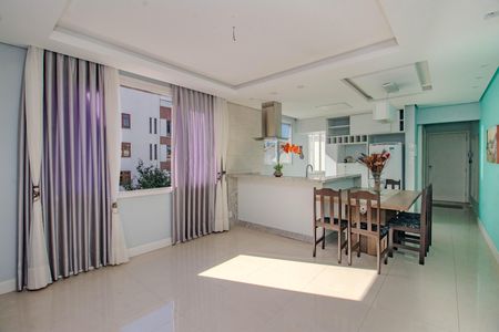 Apartamento à venda com 2 quartos, 83m² em Rio Branco, Porto Alegre