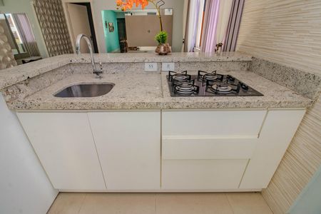Cozinha e Área de Serviço de apartamento à venda com 2 quartos, 83m² em Rio Branco, Porto Alegre