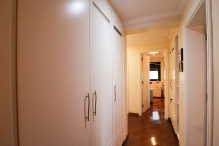Apartamento à venda com 150m², 3 quartos e 3 vagasCorredor