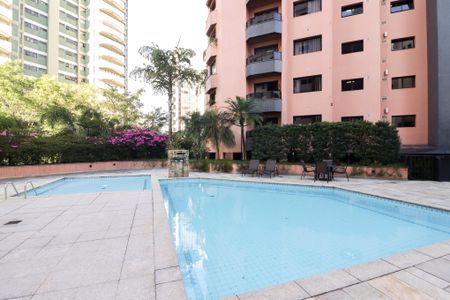 Apartamento à venda com 150m², 3 quartos e 3 vagasPiscina