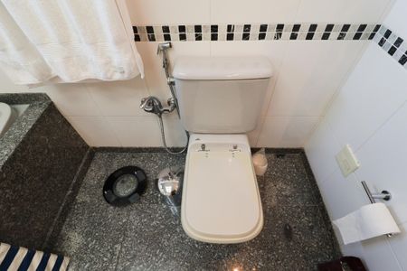 Apartamento à venda com 150m², 3 quartos e 3 vagasBanheiro da Suíte 1