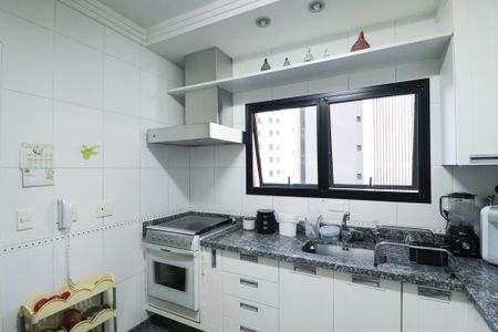 Apartamento à venda com 150m², 3 quartos e 3 vagasCozinha e Área de Serviço