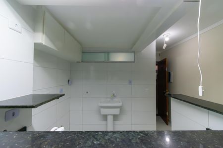 Cozinha e Área de Serviço de apartamento para alugar com 1 quarto, 27m² em Liberdade, São Paulo