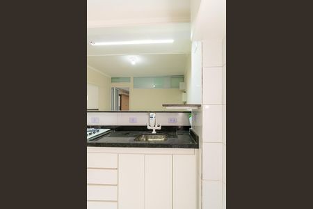 Cozinha de apartamento para alugar com 1 quarto, 27m² em Liberdade, São Paulo
