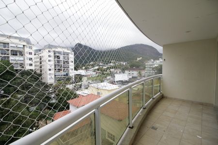 Apartamento para alugar com 88m², 3 quartos e 1 vagaVaranda