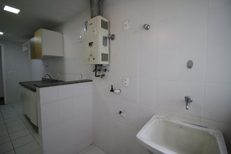 Apartamento para alugar com 88m², 3 quartos e 1 vagaÁrea de Serviço