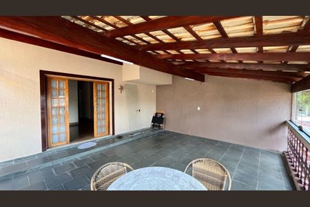 Casa à venda com 3 quartos, 250m² em Jardim Ermida II, Jundiaí