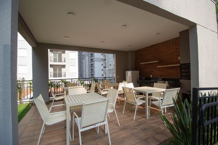 Apartamento para alugar com 39m², 2 quartos e 1 vaga Apartamento para alugar com 39m², 2 quartos e 1 vagaÁrea comum - Churrasqueira