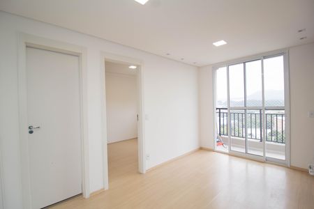 Apartamento para alugar com 39m², 2 quartos e 1 vaga Apartamento para alugar com 39m², 2 quartos e 1 vagaSala