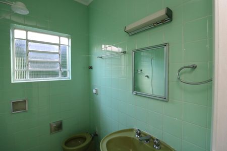 Banheiro de casa para alugar com 1 quarto, 40m² em São Lucas, São Paulo