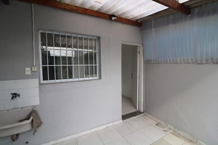 Casa para alugar com 40m², 1 quarto e 1 vagaÁrea de Serviço