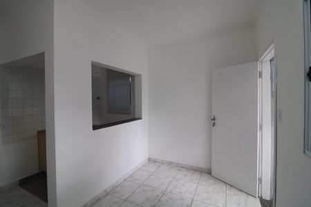 Sala de casa para alugar com 1 quarto, 40m² em São Lucas, São Paulo