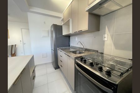 Cozinha de apartamento para alugar com 2 quartos, 60m² em Ferreira, São Paulo