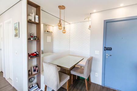 Apartamento à venda com 66m², 2 quartos e 1 vaga Apartamento à venda com 66m², 2 quartos e 1 vagaSala
