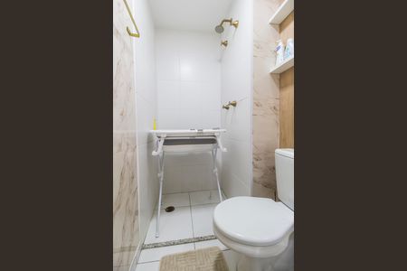 Apartamento à venda com 66m², 2 quartos e 1 vaga Apartamento à venda com 66m², 2 quartos e 1 vagaBanheiro 2