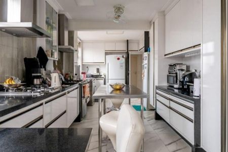 Foto 20 de apartamento à venda com 3 quartos, 210m² em Cerqueira César, São Paulo