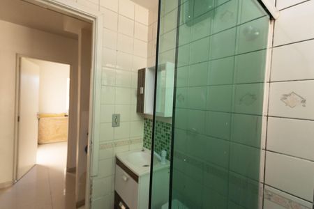 Banheiro de apartamento à venda com 2 quartos, 48m² em Jardim Martins Silva, São Paulo