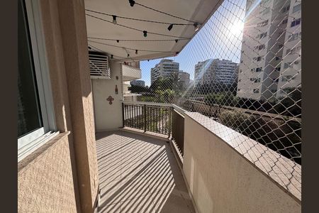 Varanda de apartamento à venda com 2 quartos, 68m² em Barra da Tijuca, Rio de Janeiro