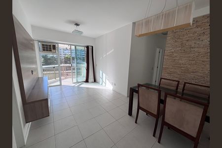 Sala de apartamento à venda com 2 quartos, 68m² em Barra da Tijuca, Rio de Janeiro