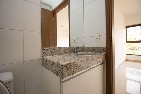 Banheiro  de kitnet/studio para alugar com 1 quarto, 32m² em Sqnw, Brasília