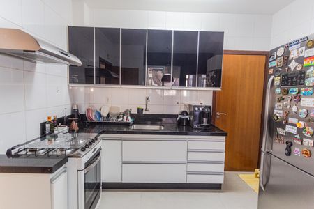 Apartamento para alugar com 130m², 4 quartos e 3 vagas