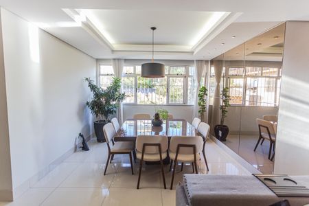 Sala de apartamento para alugar com 4 quartos, 130m² em Serra, Belo Horizonte
