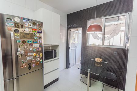 Apartamento para alugar com 130m², 4 quartos e 3 vagas