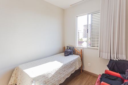 Quarto 2 de apartamento para alugar com 4 quartos, 130m² em Serra, Belo Horizonte