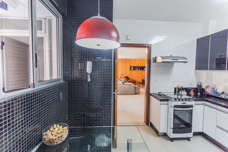 Apartamento para alugar com 130m², 4 quartos e 3 vagas
