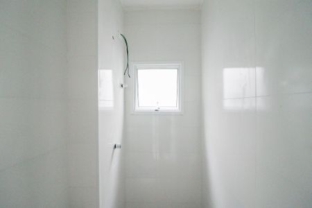 Apartamento à venda com 40m², 2 quartos e sem vaga Apartamento à venda com 40m², 2 quartos e sem vagaBanheiro
