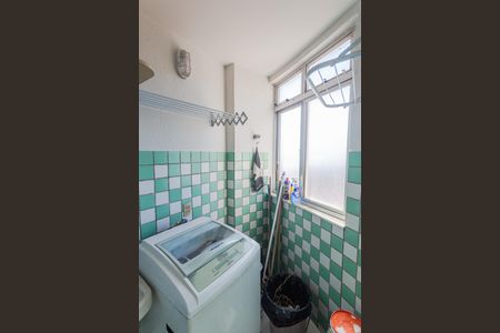 Apartamento à venda com 168m², 3 quartos e 1 vaga Apartamento à venda com 168m², 3 quartos e 1 vagaÁrea de Serviço